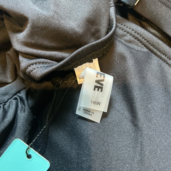 Elegant Black One-Piece Swimsuit Size 16W - Picture 6 of 9